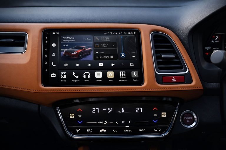 Honda CarPlay upgrade kit installed by The Electronic Wizz in Jamaica